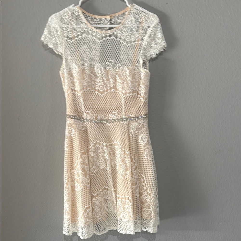 City Triangles Cream Mini Dress lined rhinestones prom - Picture 2 of 12